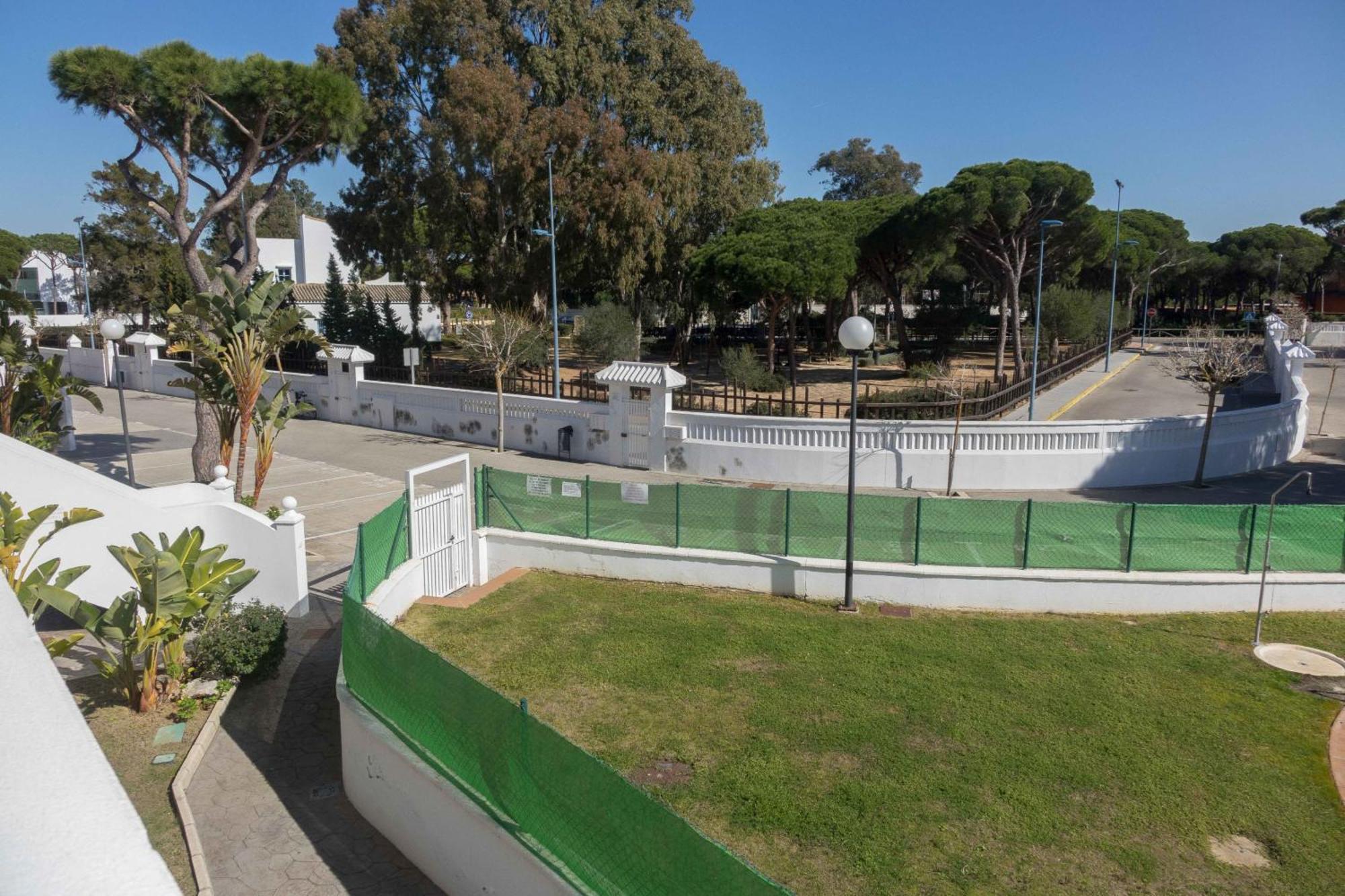 Apartamento Castillo de Mar, con piscina y parking Chiclana de la Frontera Exterior foto